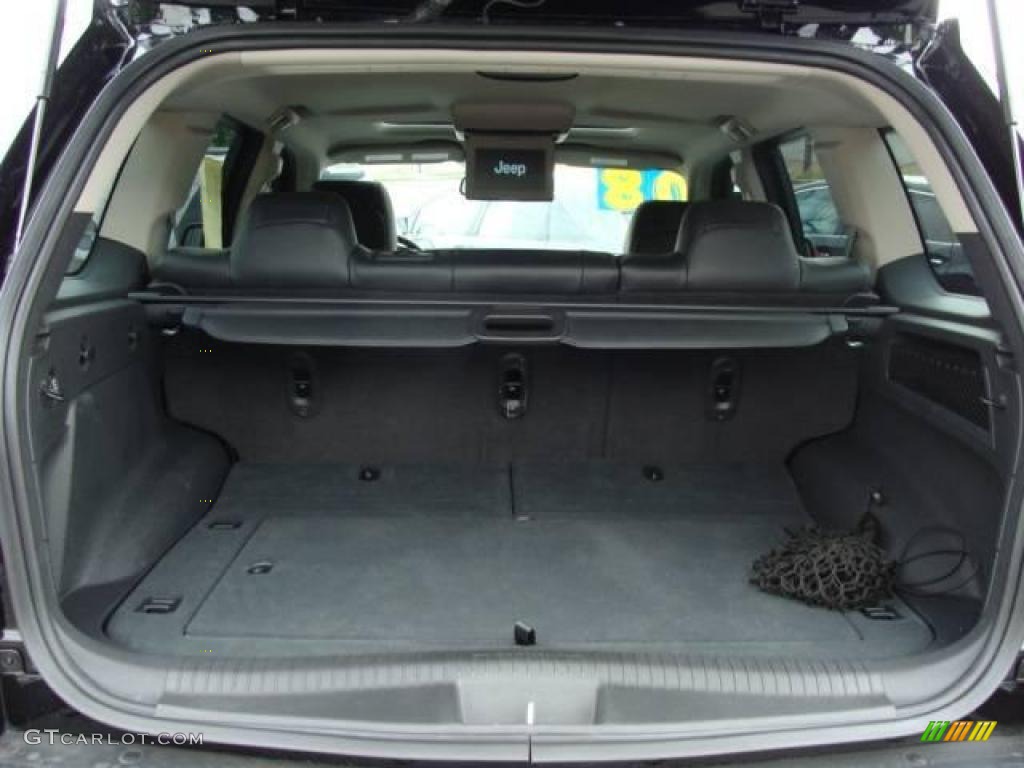 2008 Grand Cherokee SRT8 4x4 - Black / Dark Slate Gray photo #13