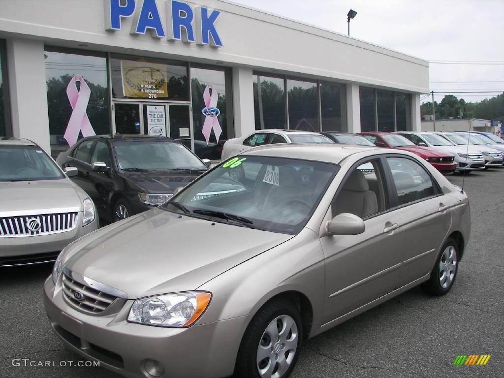 2006 Spectra EX Sedan - Sand Beige / Beige photo #1