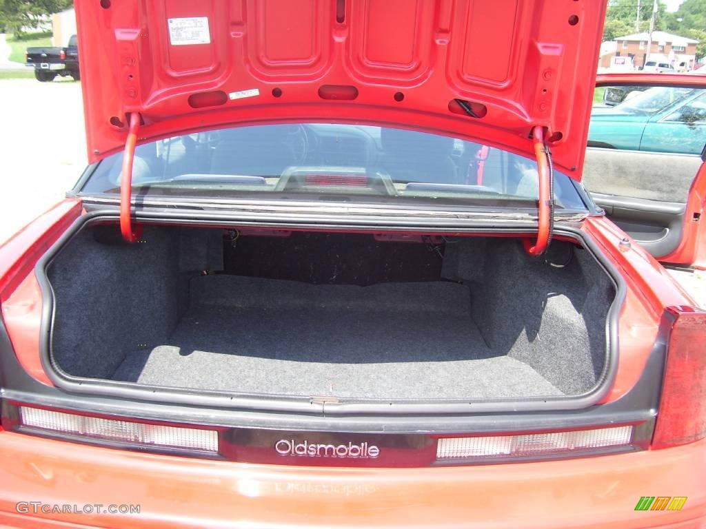 1997 Cutlass Supreme SL Coupe - Bright Red / Graphite photo #10