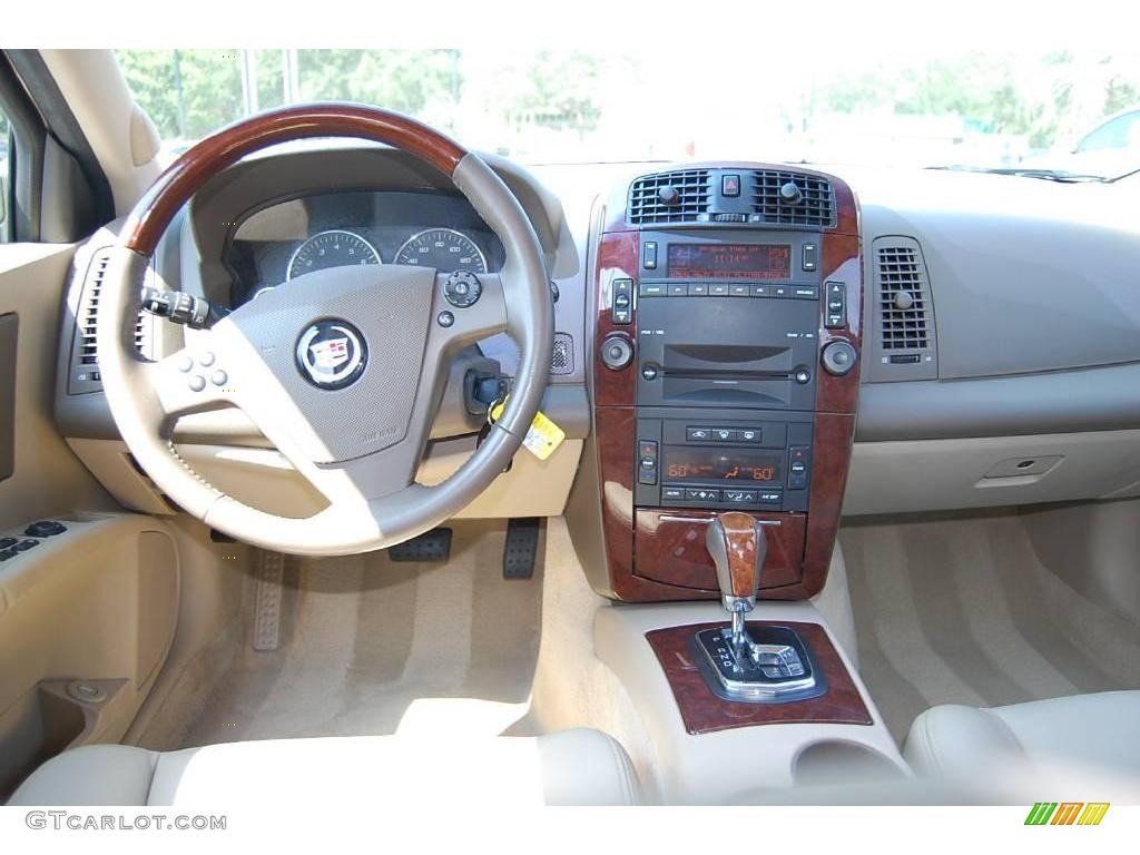 2006 CTS Sedan - Sand Storm / Cashmere photo #3