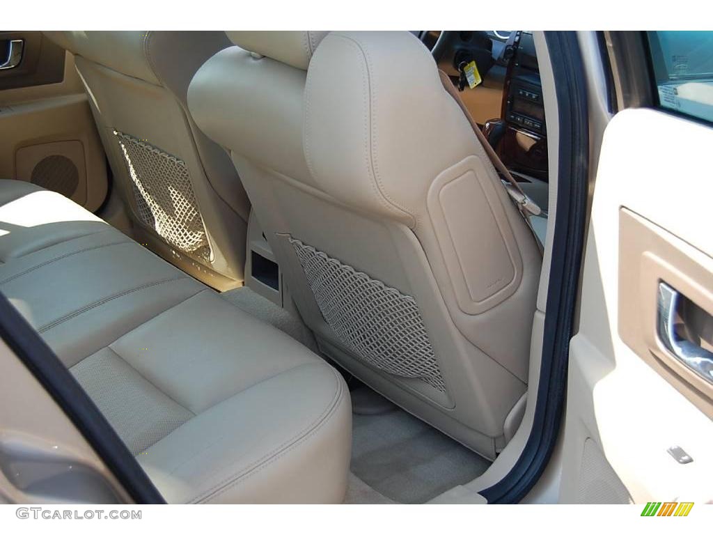 2006 CTS Sedan - Sand Storm / Cashmere photo #9