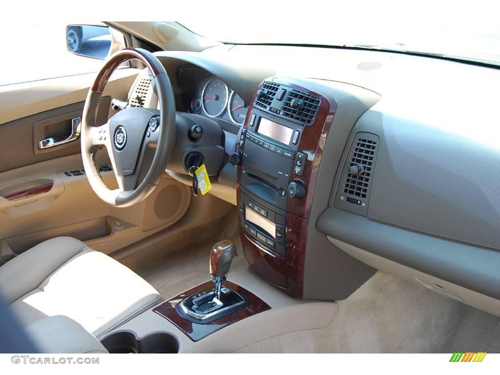 2006 CTS Sedan - Sand Storm / Cashmere photo #11