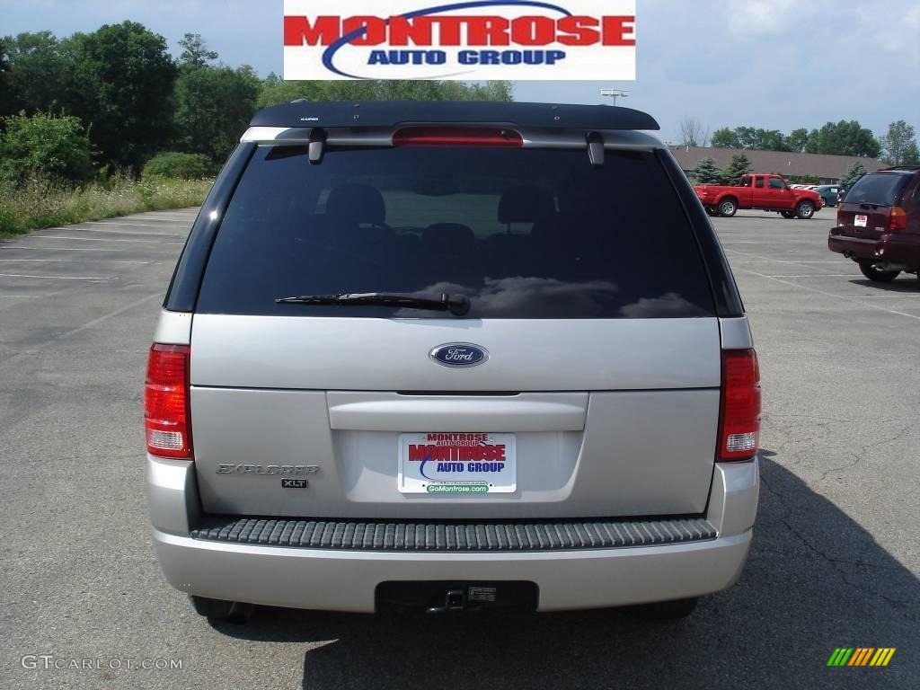 2004 Explorer XLT 4x4 - Silver Birch Metallic / Graphite photo #4