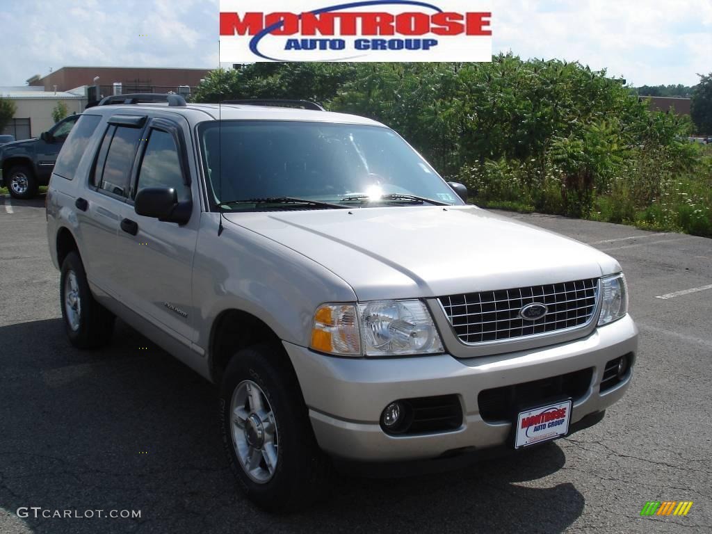 2004 Explorer XLT 4x4 - Silver Birch Metallic / Graphite photo #21