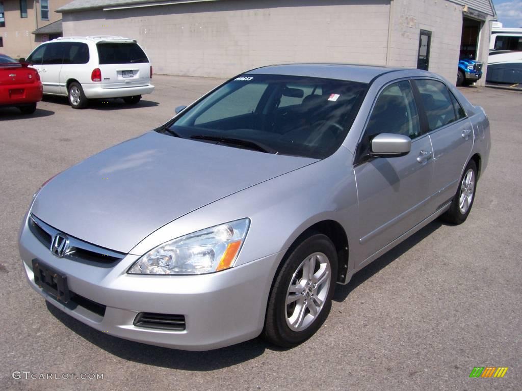 2006 Accord SE Sedan - Alabaster Silver Metallic / Black photo #1