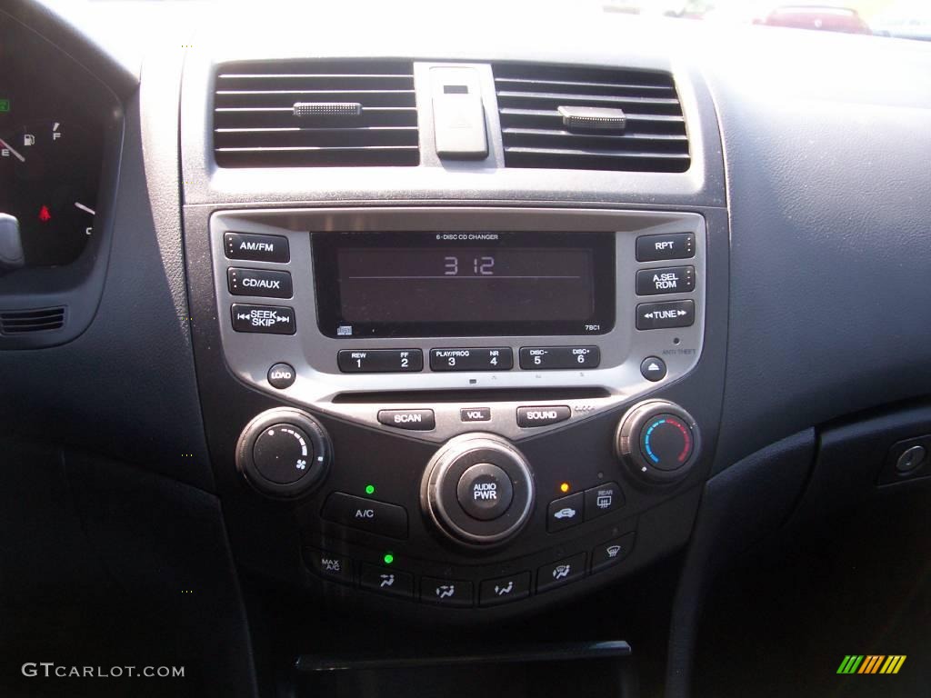 2006 Accord SE Sedan - Alabaster Silver Metallic / Black photo #5