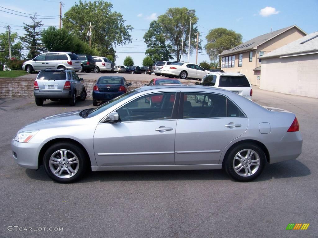 2006 Accord SE Sedan - Alabaster Silver Metallic / Black photo #7