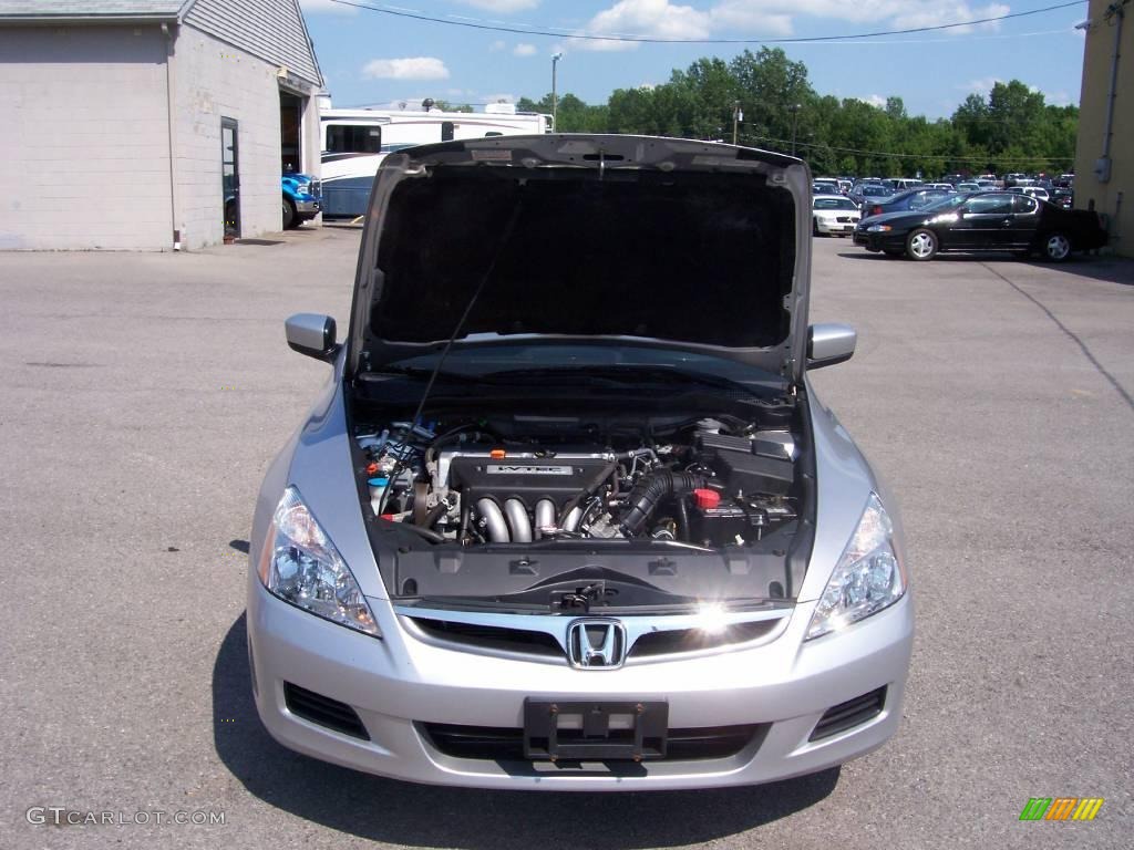 2006 Accord SE Sedan - Alabaster Silver Metallic / Black photo #14
