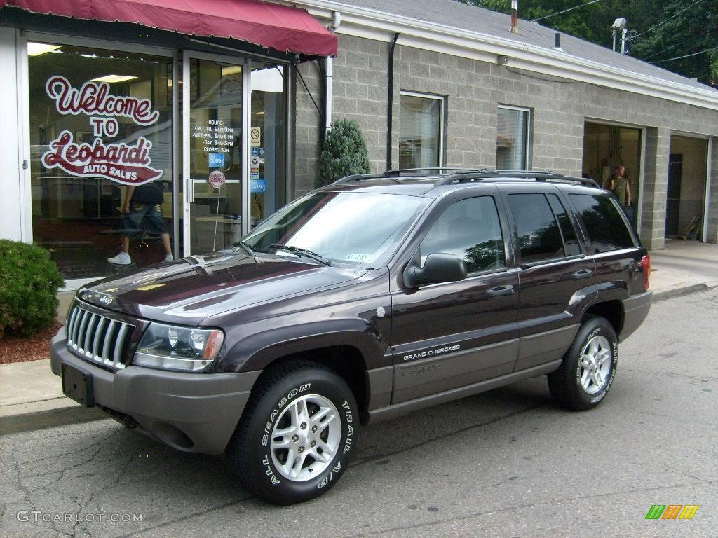 2004 Grand Cherokee Laredo 4x4 - Deep Lava Red Metallic / Dark Slate Gray photo #1