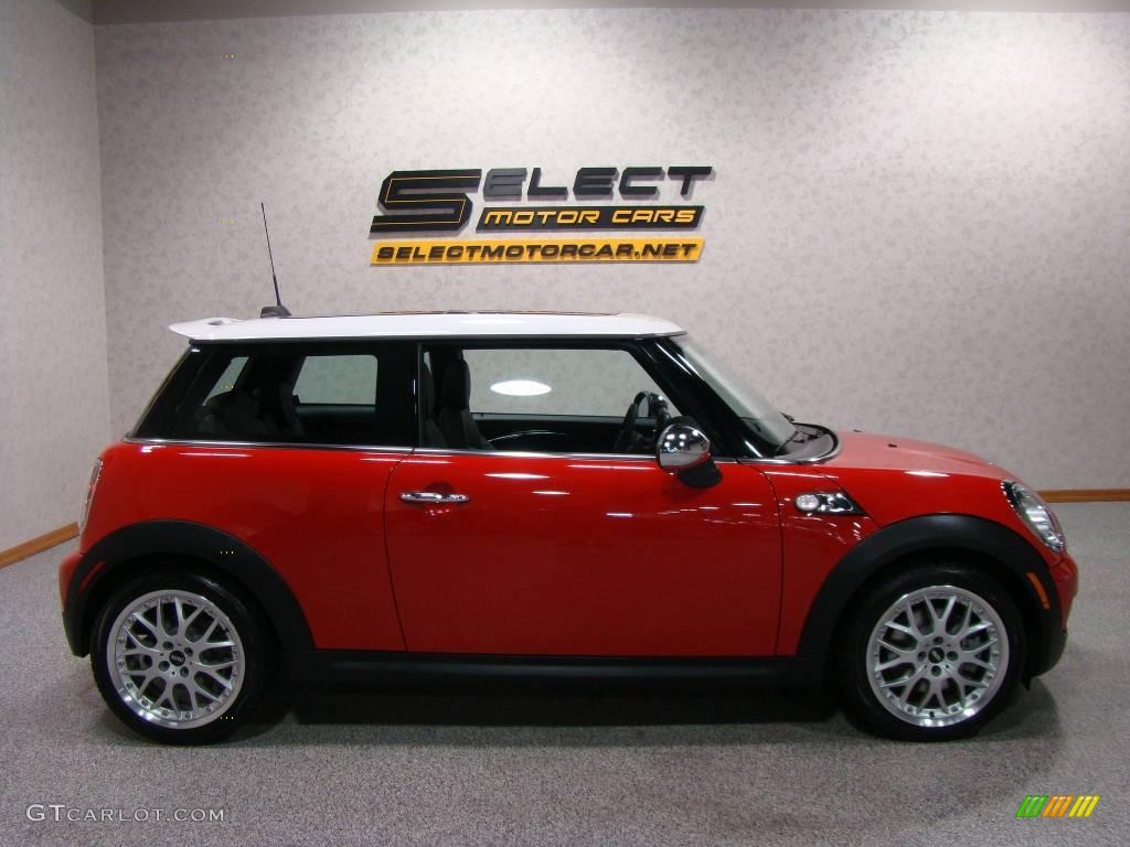 2007 Cooper S Hardtop - Chili Red / Punch Carbon Black photo #4