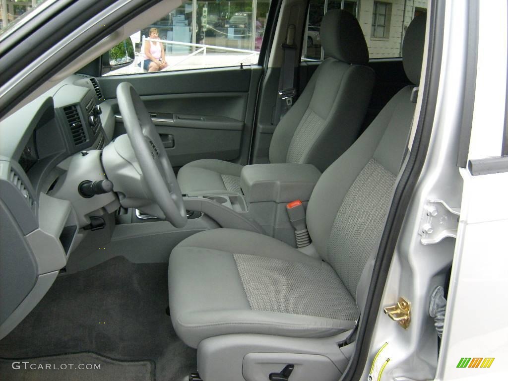 2007 Grand Cherokee Laredo 4x4 - Bright Silver Metallic / Medium Slate Gray photo #10