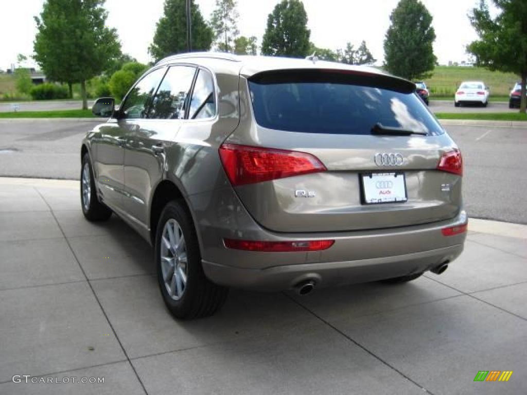 2009 Q5 3.2 Premium quattro - Dakar Beige Metallic / Cardamom Beige photo #4