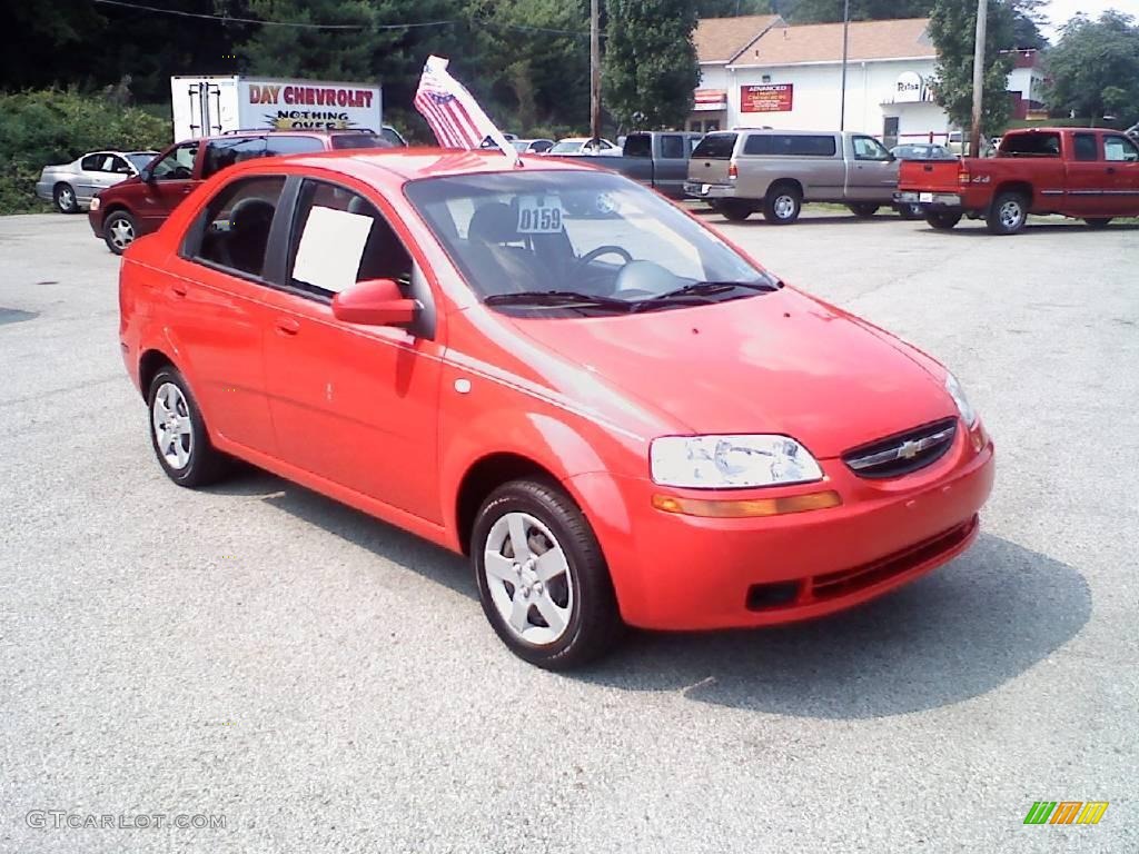 2005 Aveo Special Value Sedan - Victory Red / Gray photo #1