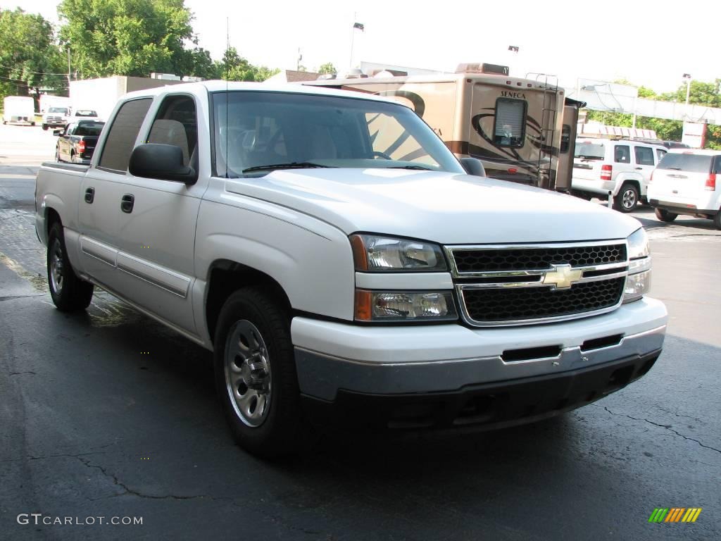 2006 Silverado 1500 LS Crew Cab - Summit White / Tan photo #4