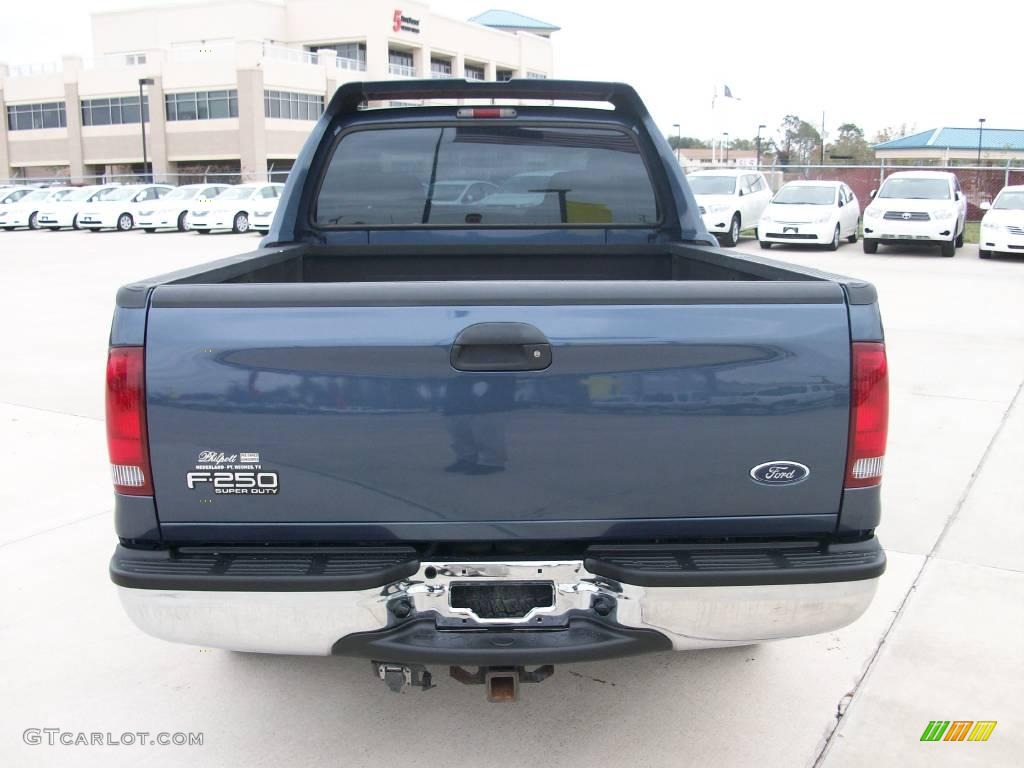 2004 F250 Super Duty XLT Crew Cab - Medium Wedgewood Blue Metallic / Medium Parchment photo #7