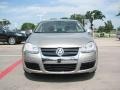 2005 Wheat Beige Metallic Volkswagen Jetta 2.5 Sedan  photo #8