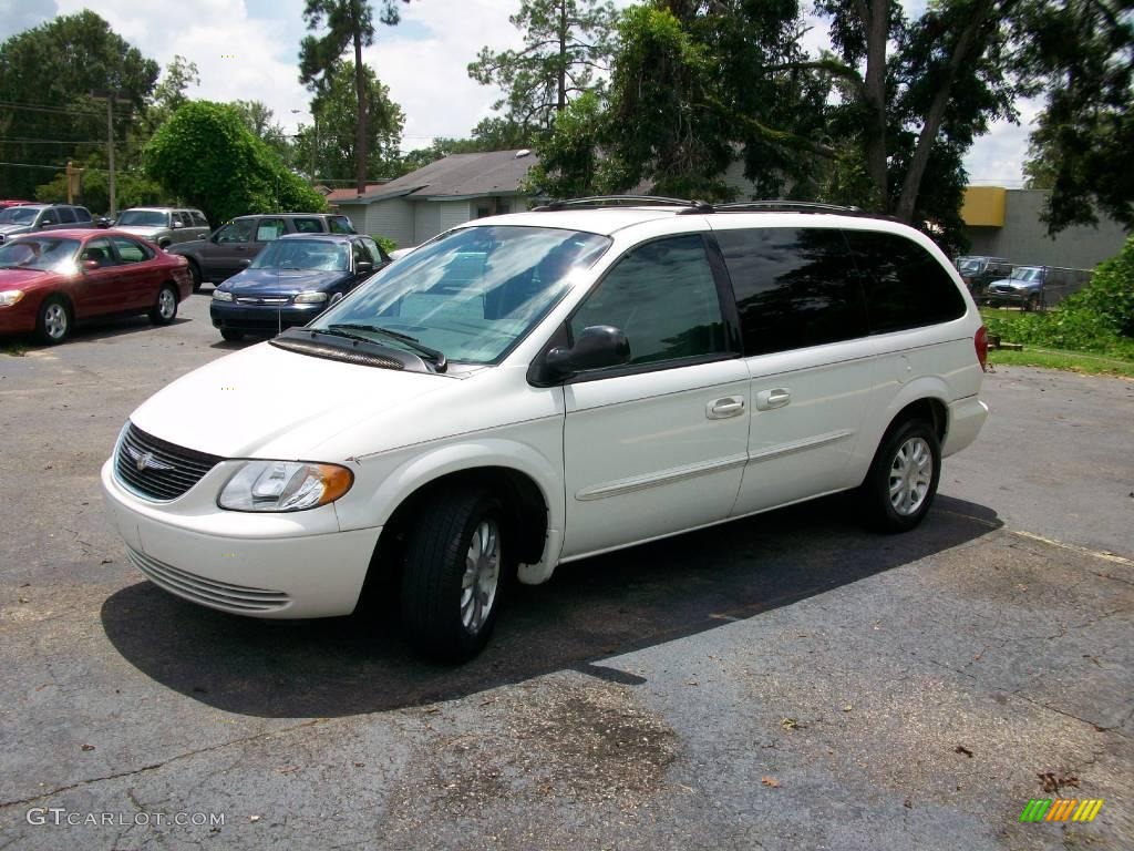 2003 Town & Country LX - Stone White / Gray photo #7