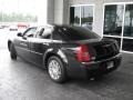 Brilliant Black - 300 C HEMI Photo No. 7