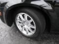 Brilliant Black - 300 C HEMI Photo No. 9