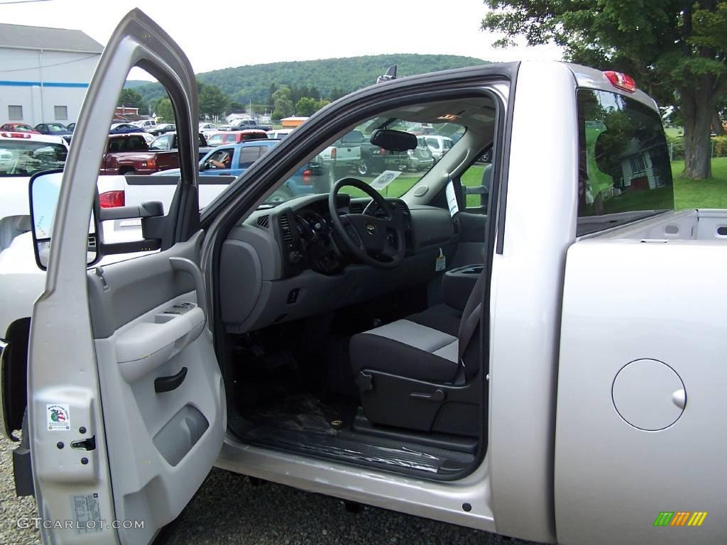 2009 Silverado 3500HD Work Truck Regular Cab 4x4 - Silver Birch Metallic / Dark Titanium photo #24