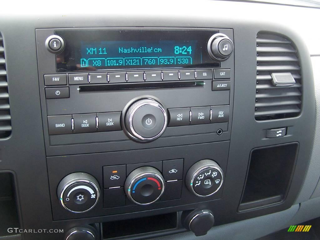 2009 Silverado 3500HD Work Truck Regular Cab 4x4 - Silver Birch Metallic / Dark Titanium photo #28