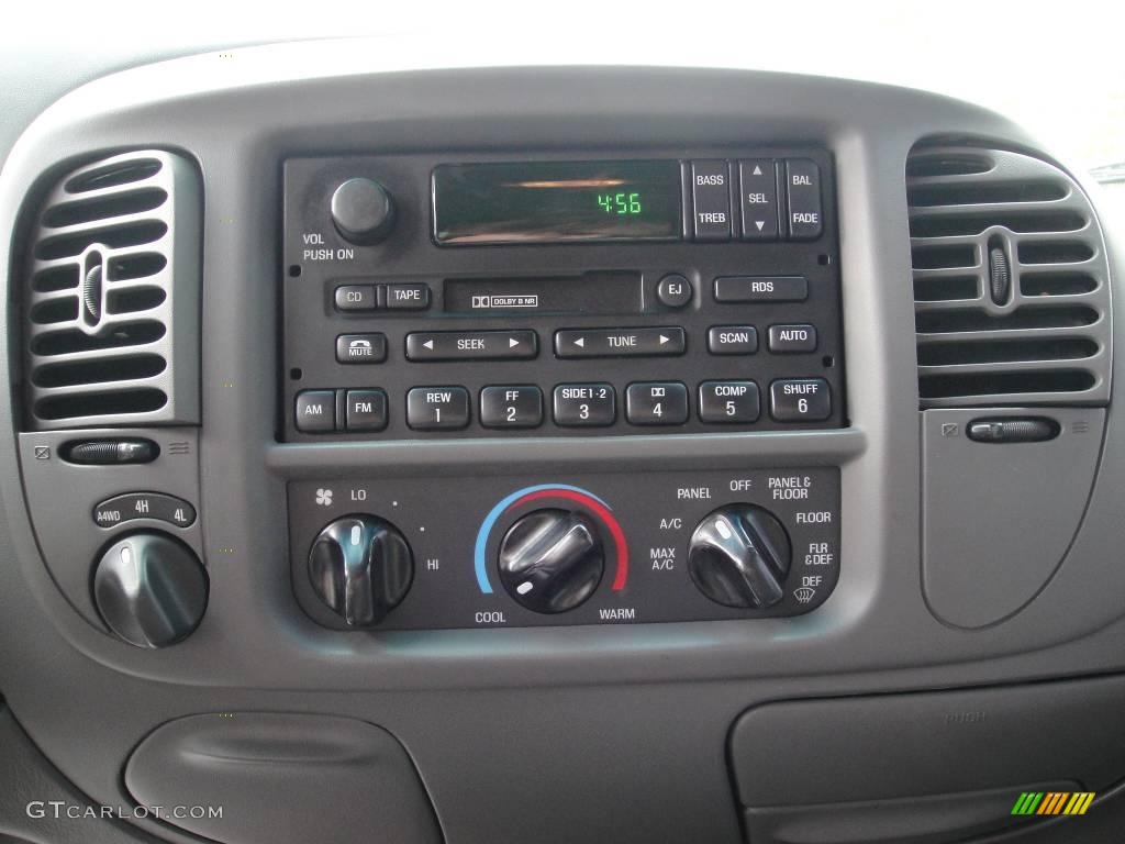 1999 Expedition XLT 4x4 - Oxford White / Medium Graphite photo #13
