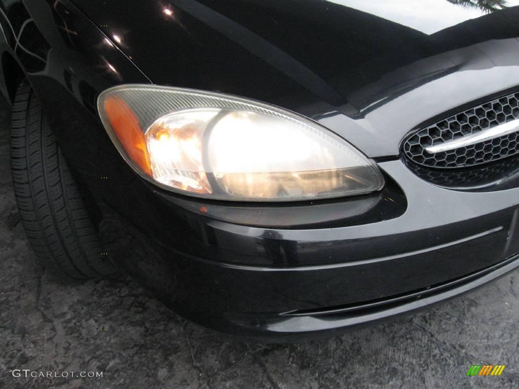 2003 Taurus SEL - Black / Medium Graphite photo #4