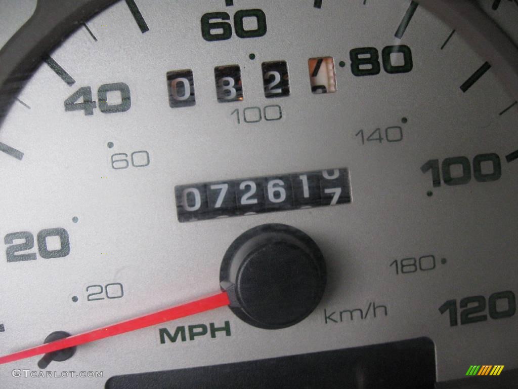 2003 Taurus SEL - Black / Medium Graphite photo #21