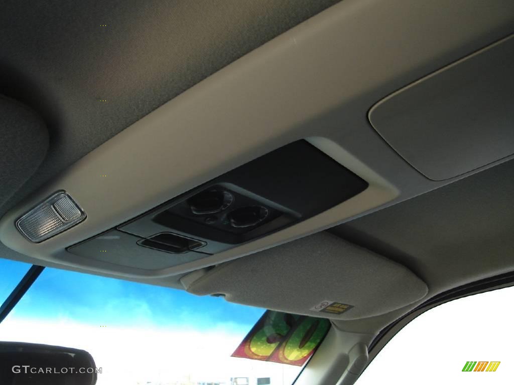 2003 Expedition XLT 4x4 - Silver Birch Metallic / Flint Grey photo #33