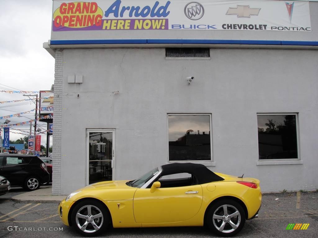 2008 Solstice GXP Roadster - Mean Yellow / Ebony photo #4