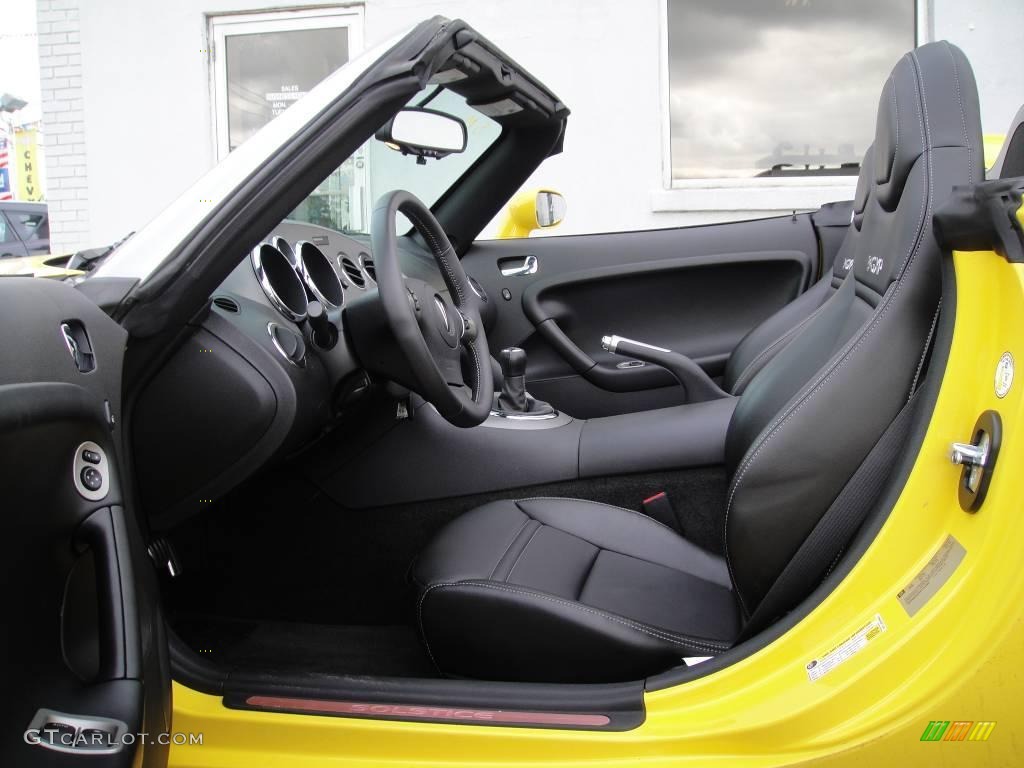 2008 Solstice GXP Roadster - Mean Yellow / Ebony photo #11