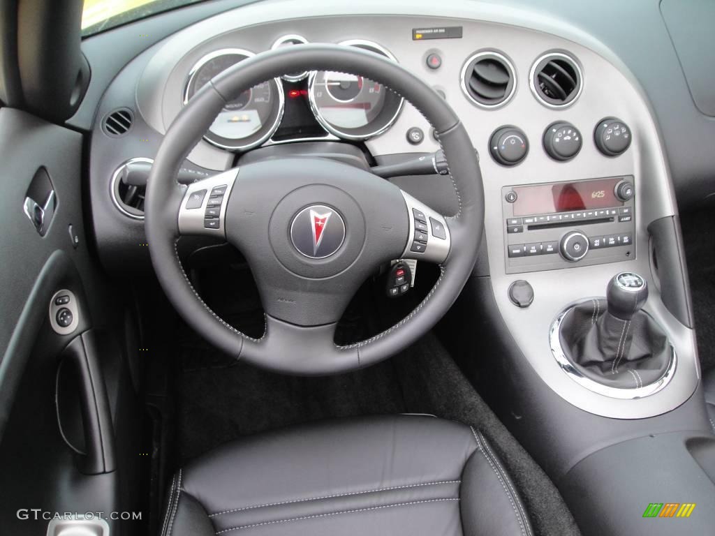 2008 Solstice GXP Roadster - Mean Yellow / Ebony photo #13