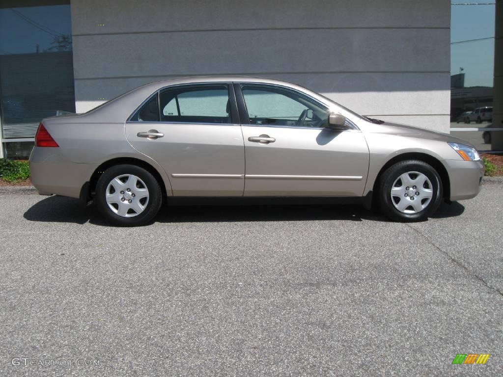 2007 Accord LX Sedan - Desert Mist Metallic / Ivory photo #2