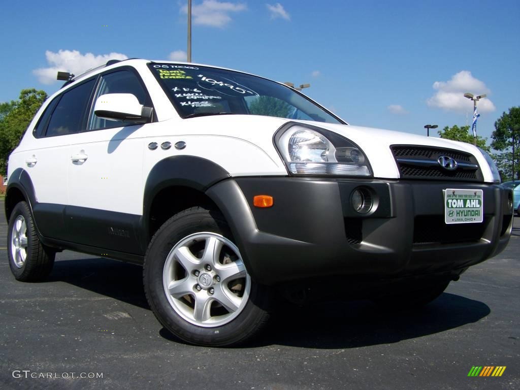 Nordic White Hyundai Tucson