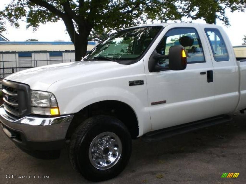 2004 F250 Super Duty XLT SuperCab 4x4 - Oxford White / Medium Flint photo #17