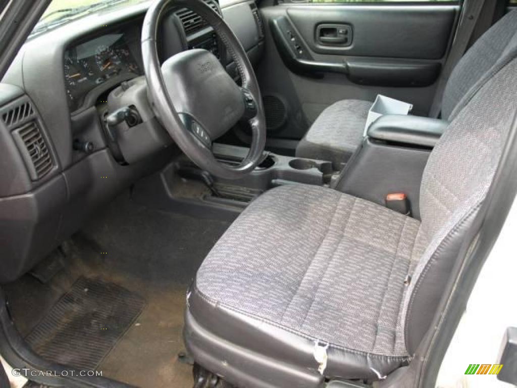 2000 Cherokee Sport 4x4 - Stone White / Agate Black photo #7