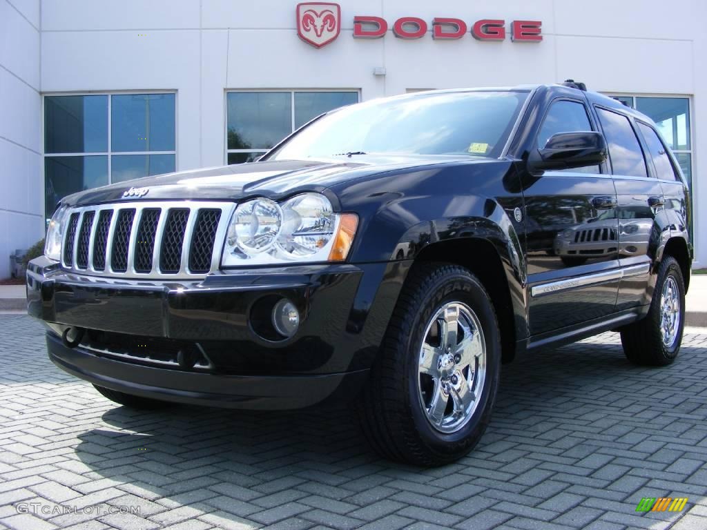 Black Jeep Grand Cherokee