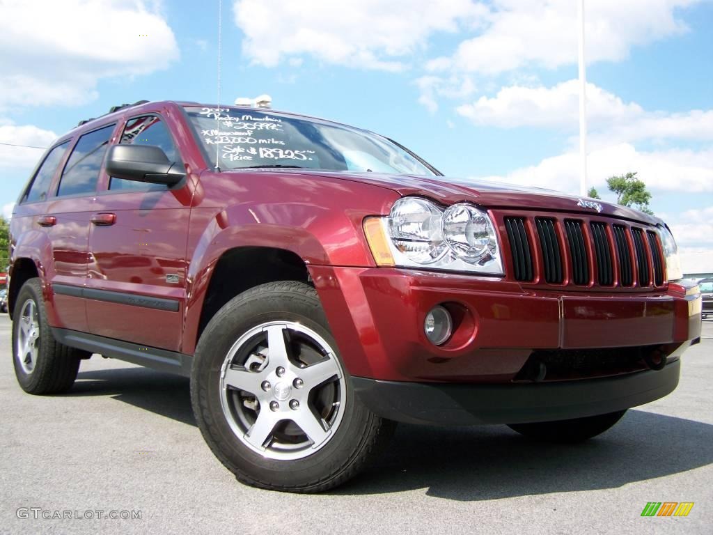 2007 Grand Cherokee Laredo 4x4 - Red Rock Crystal Pearl / Medium Slate Gray photo #1
