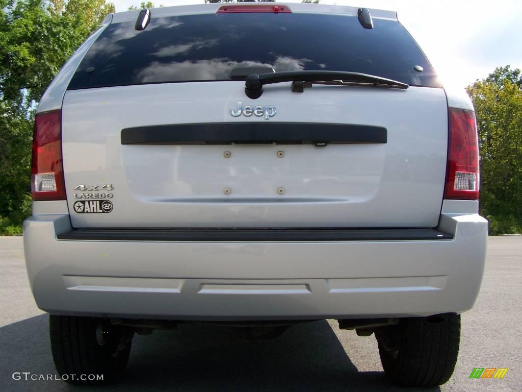 2007 Grand Cherokee Laredo 4x4 - Bright Silver Metallic / Medium Slate Gray photo #6