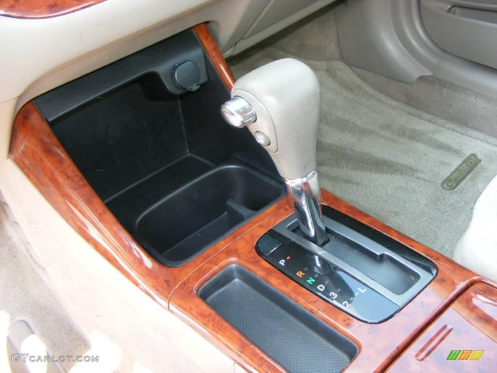 2004 Camry XLE V6 - Salsa Red Pearl / Stone photo #13