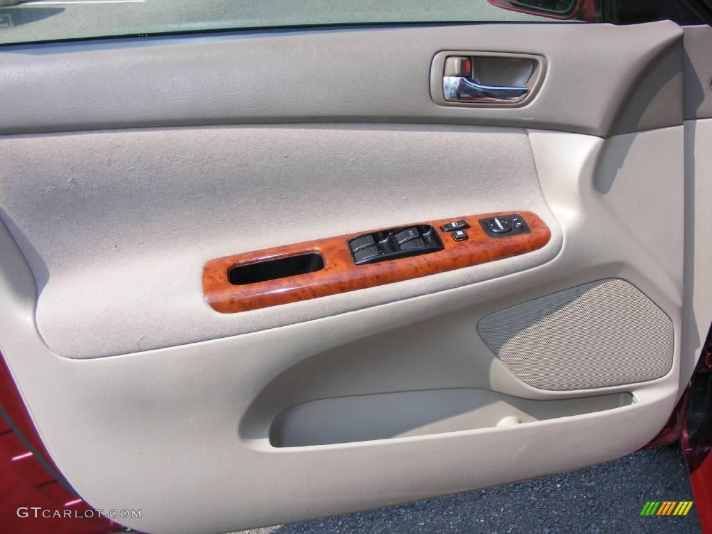 2004 Camry XLE V6 - Salsa Red Pearl / Stone photo #15
