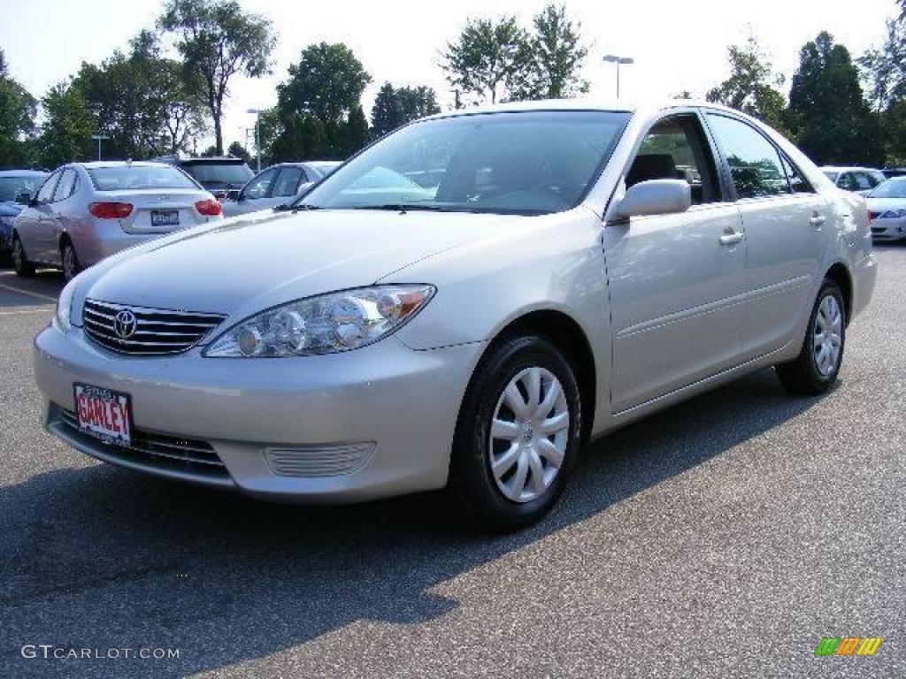 2006 Camry LE - Lunar Mist Metallic / Stone Gray photo #1