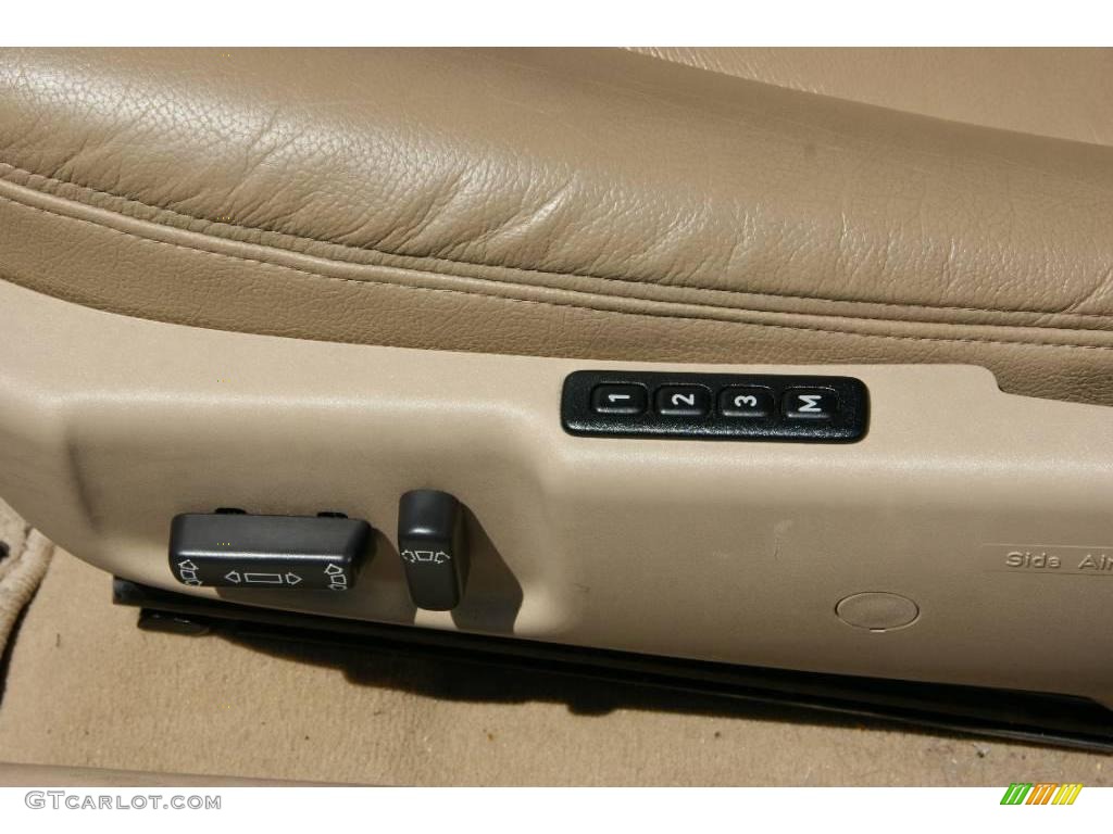2002 9-3 SE Sedan - Midnight Blue Metallic / Sand Beige photo #9
