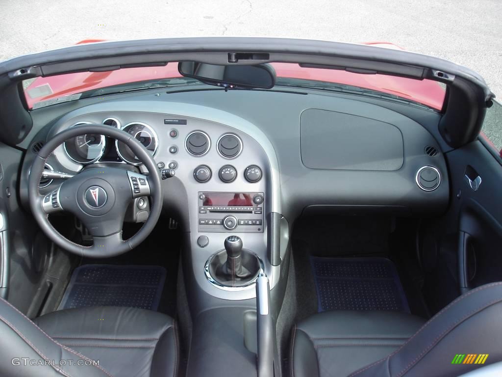 2009 Solstice GXP Roadster - Aggressive Red / Ebony/Red Stitching photo #26