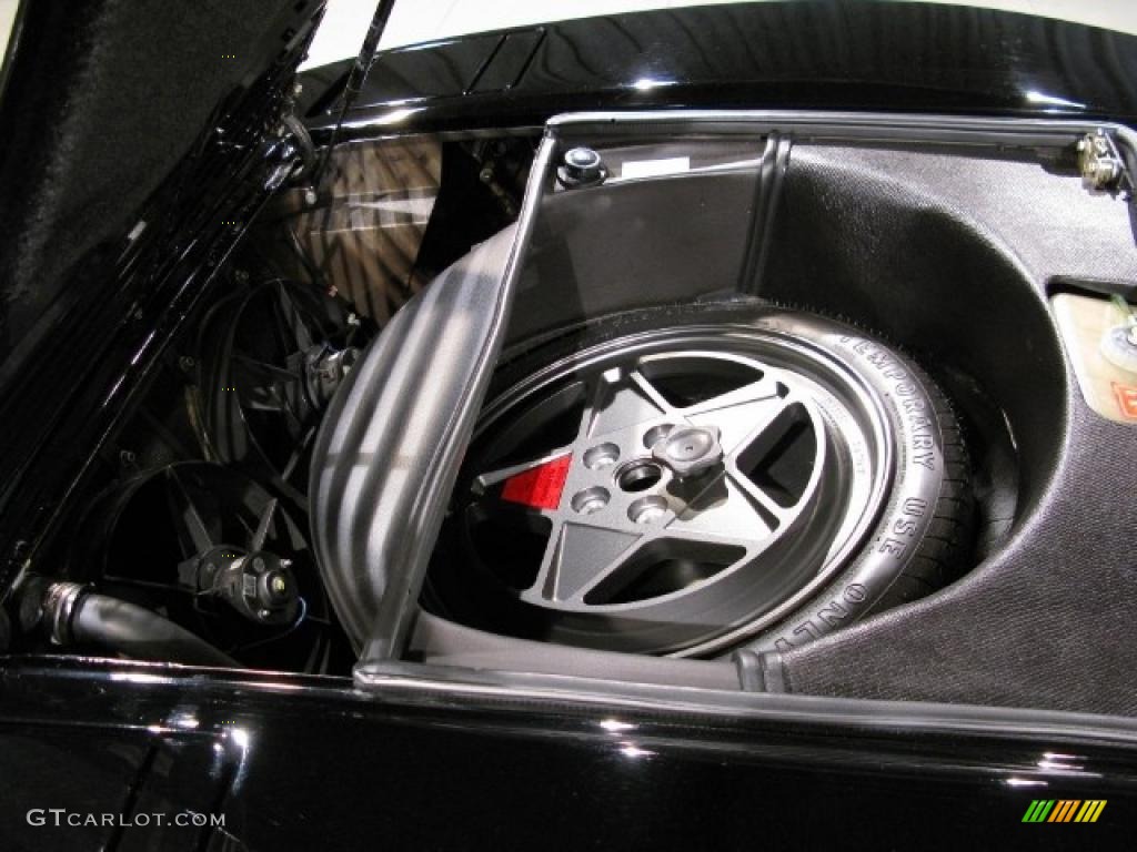 1989 Ferrari 328 GTS Trunk Photo #16139528