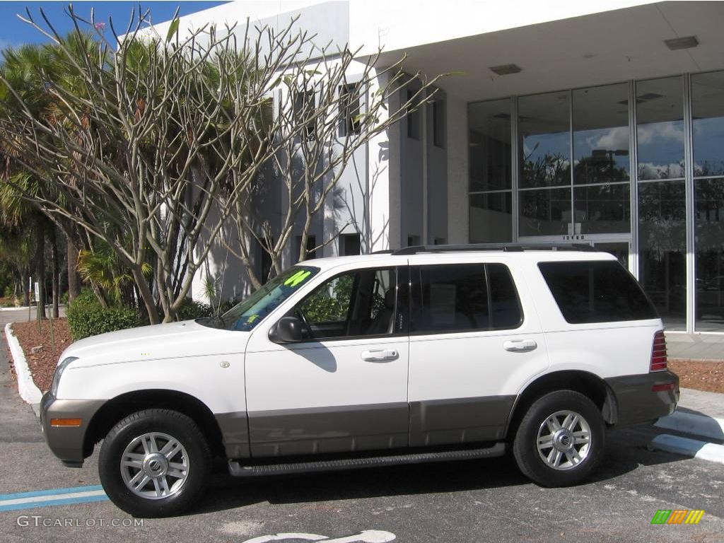 2004 Mountaineer Convenience AWD - Oxford White / Midnight Grey photo #5