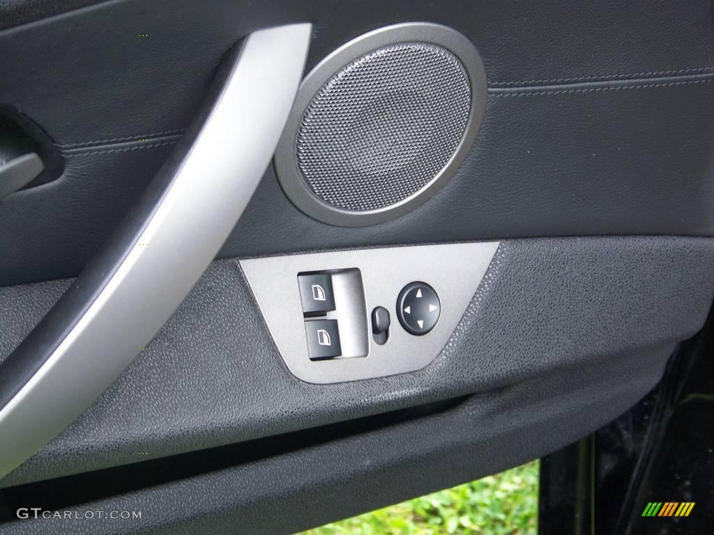2003 Z4 2.5i Roadster - Black Sapphire Metallic / Black photo #17