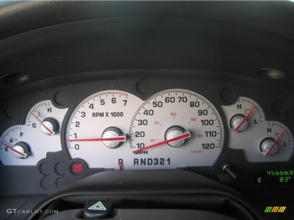2004 Mountaineer Convenience AWD - Oxford White / Midnight Grey photo #14