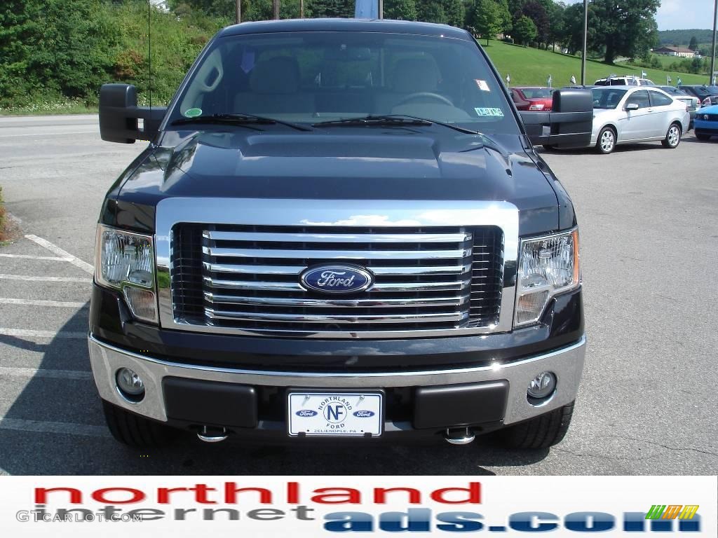 2010 F150 XLT SuperCab 4x4 - Tuxedo Black / Medium Stone photo #3