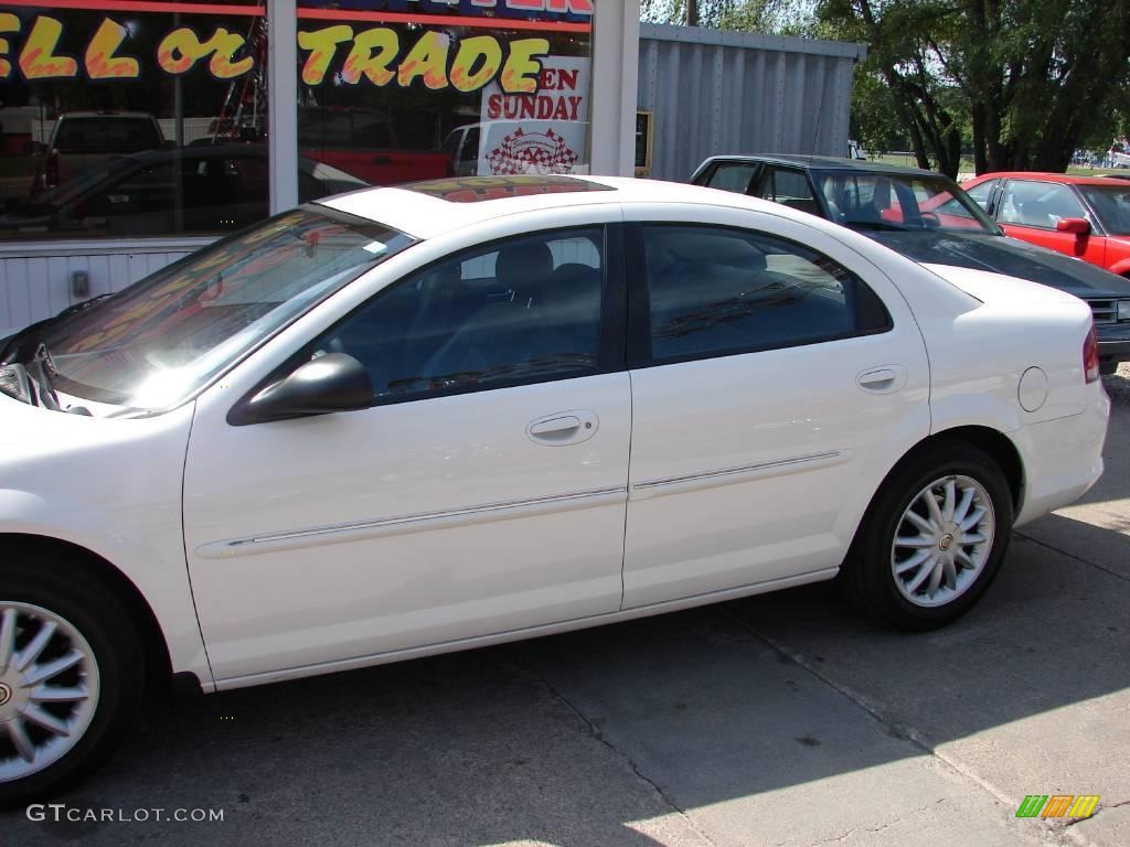 2002 Sebring LXi Sedan - Stone White / Sandstone photo #19